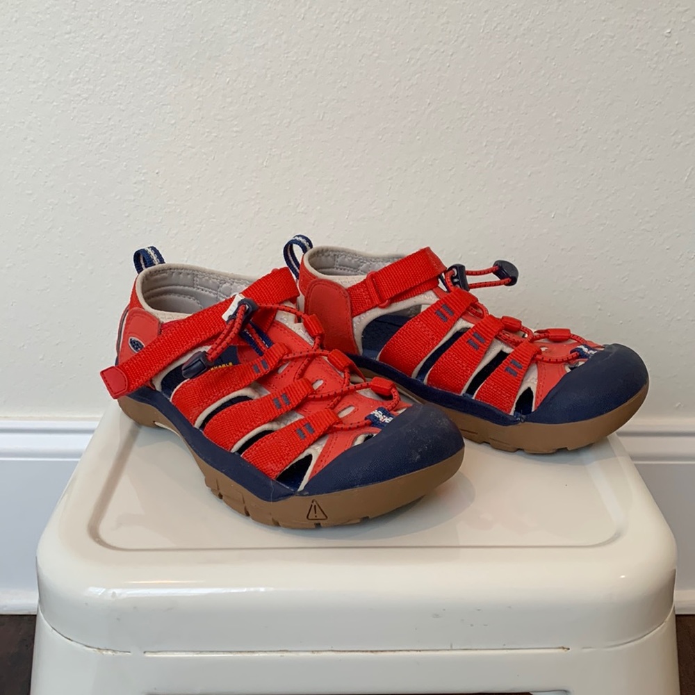Keen Newport Water Shoes Youth Size 3